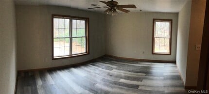 272 Echo Rd in Bloomingburg, NY - Building Photo - Building Photo