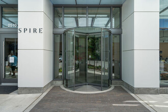 2510 6th Ave, Unit 2604 in Seattle, WA - Building Photo - Building Photo
