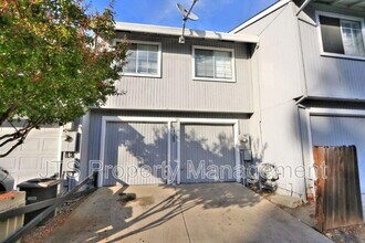 3569 Caballero Ln in Antelope, CA - Building Photo - Building Photo