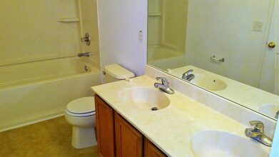 5309 Aloha Seed Dr in Seffner, FL - Building Photo - Building Photo