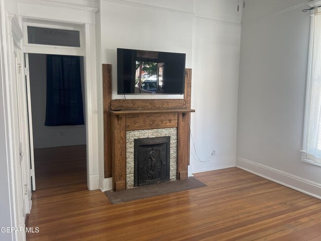 110 W Nevada Ave in El Paso, TX - Building Photo - Building Photo