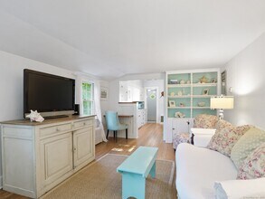 11 Witch Ln in Norwalk, CT - Building Photo - Building Photo