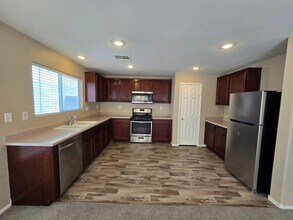 7241 Liberty Pride St in Las Vegas, NV - Building Photo - Building Photo