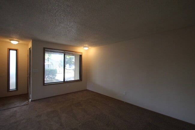 3107 NE Whitman Ave in Vancouver, WA - Building Photo - Building Photo