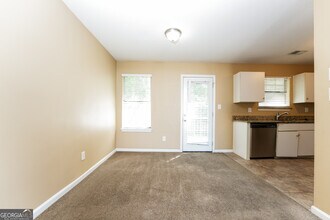 3785 Waldrop Hills Dr in Decatur, GA - Building Photo - Building Photo