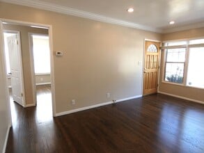 5608 Hayter Ave in Lakewood, CA - Building Photo - Building Photo
