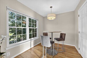 3932 Burns Pl SE in Washington, DC - Foto de edificio - Building Photo