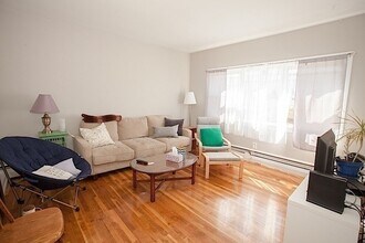 18 Murdock St in Somerville, MA - Building Photo - Building Photo