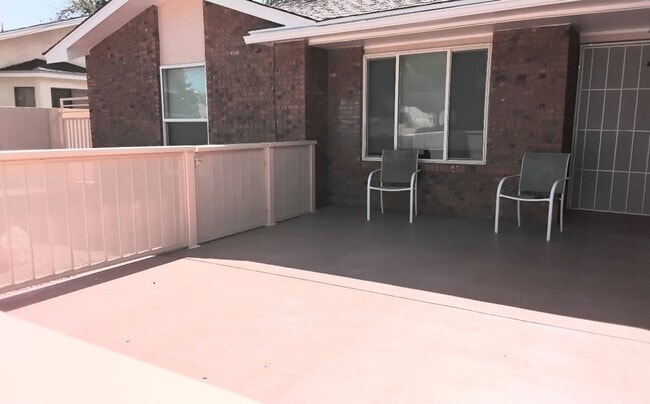 7405 Mayflower Rd NE in Albuquerque, NM - Building Photo - Building Photo