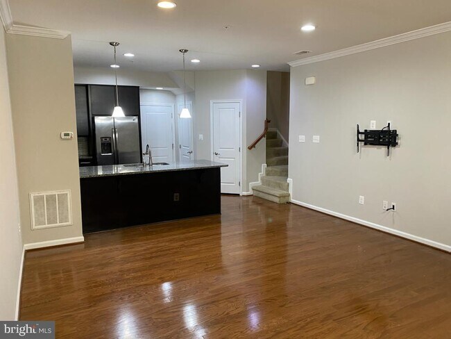 3198 Yeager Dr in Herndon, VA - Building Photo - Building Photo