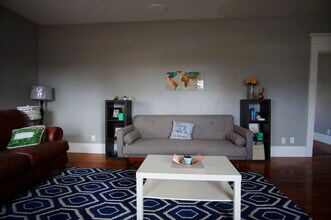 3300 Fulton Rd, Unit A in Fulton, CA - Building Photo - Building Photo