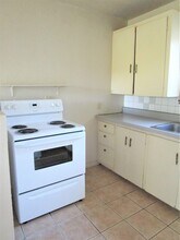 1014 N Bradley St in Weatherford, OK - Building Photo - Building Photo