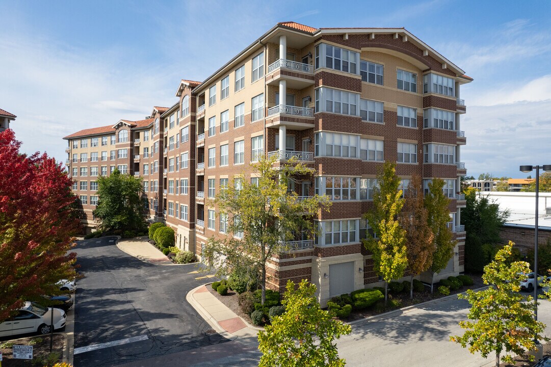 Siena at Old Orchard in Skokie, IL - Building Photo