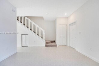 2805 SE 26th Ave in Homestead, FL - Building Photo - Building Photo