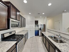 11754 W Vanderbilt Farms Way in Marana, AZ - Foto de edificio - Building Photo