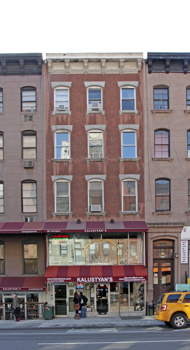 123 Lexington Ave in New York, NY - Building Photo - Building Photo