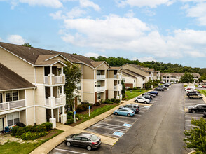 Waterford Landings in Clarksville, TN - Building Photo - Building Photo