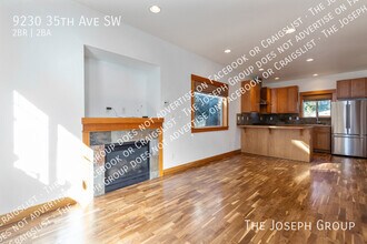 9230 35th Ave SW in Seattle, WA - Building Photo - Building Photo