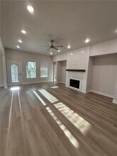 3812 SW Pinecrest Dr in Bentonville, AR - Building Photo - Building Photo