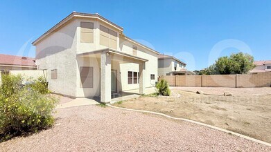 1313 E Beth Dr in Phoenix, AZ - Building Photo - Building Photo