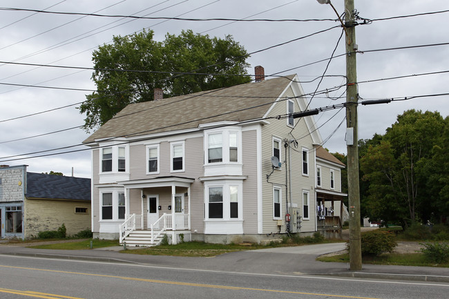 683 Union Ave in Laconia, NH - Foto de edificio - Building Photo