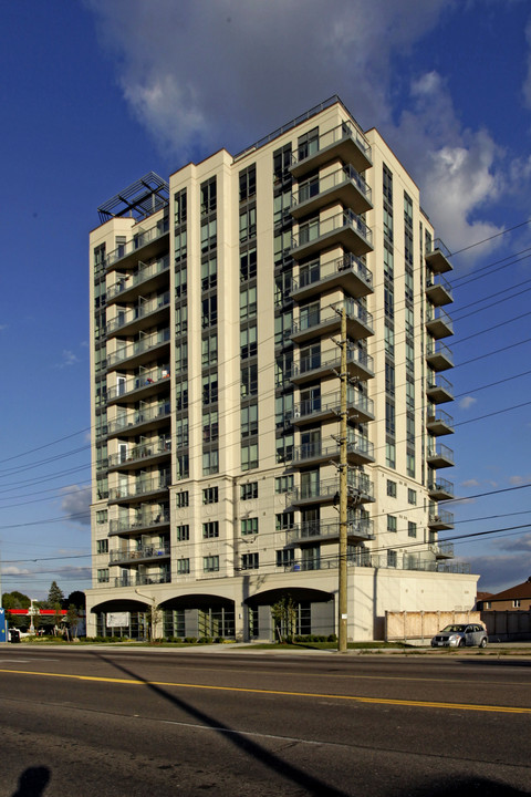 7730 Kipling Ave in Vaughan, ON - Building Photo