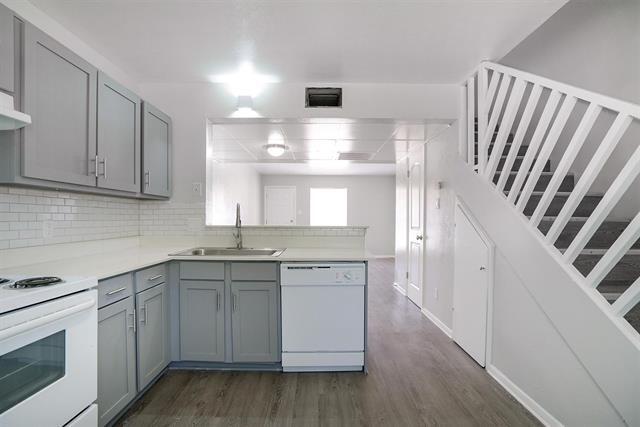 307 Rose St in Arlington, TX - Foto de edificio - Building Photo