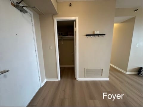 5501 Seminary Rd, Unit 2006S in Falls Church, VA - Building Photo - Building Photo