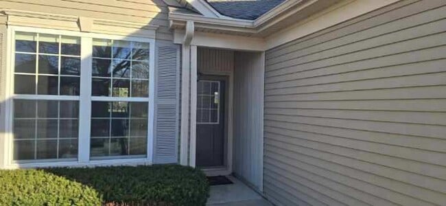 12392 Wedgemere Dr in Huntley, IL - Building Photo - Building Photo