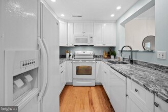 123 W Barre St in Baltimore, MD - Building Photo - Building Photo