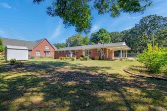 1905 Country Club Rd SE in Decatur, AL - Building Photo - Building Photo