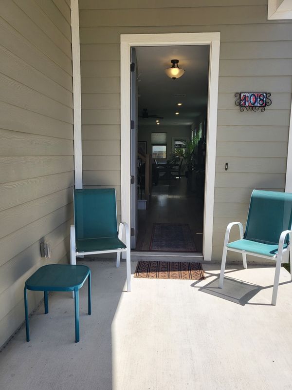 108 Blue Hibiscus Dr in Liberty Hill, TX - Foto de edificio - Building Photo