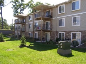 Long Beach Cove Villa Apartments in Michigan City, IN - Foto de edificio - Building Photo