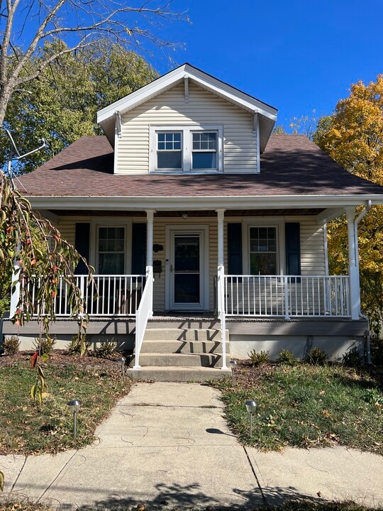 5642 Glenview Ave in Cincinnati, OH - Building Photo