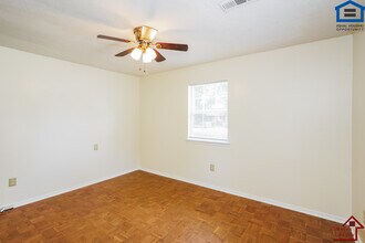 140 Bybee Woods Dr in McMinnville, TN - Building Photo - Building Photo
