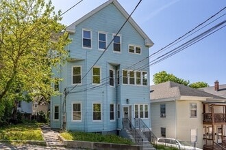 8 Delaware St in Worcester, MA - Building Photo - Building Photo