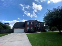 12122 Ross Rd in Houston, TX - Foto de edificio - Building Photo