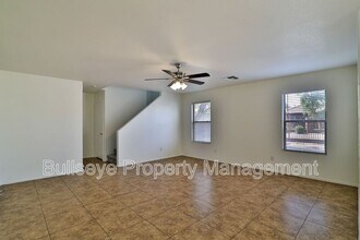 1069 E Lowell Ave in Gilbert, AZ - Building Photo - Building Photo