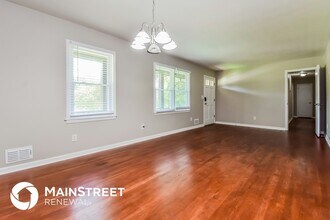 1277 Scenic Way SW in Lilburn, GA - Building Photo - Building Photo