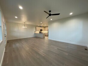 226-240 N Cottonwood Rd in Bozeman, MT - Building Photo - Building Photo