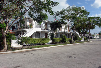 4400 NE 2nd Ave in Miami, FL - Building Photo - Building Photo