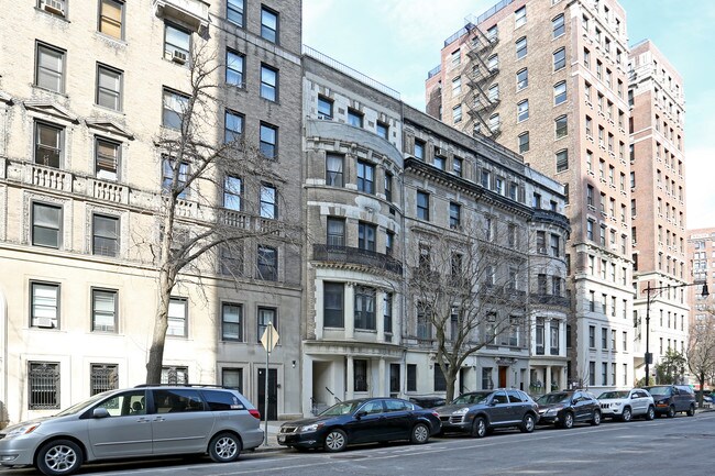 309 W 106th St in New York, NY - Building Photo - Building Photo