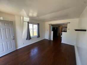 427 C St in Colma, CA - Building Photo - Building Photo