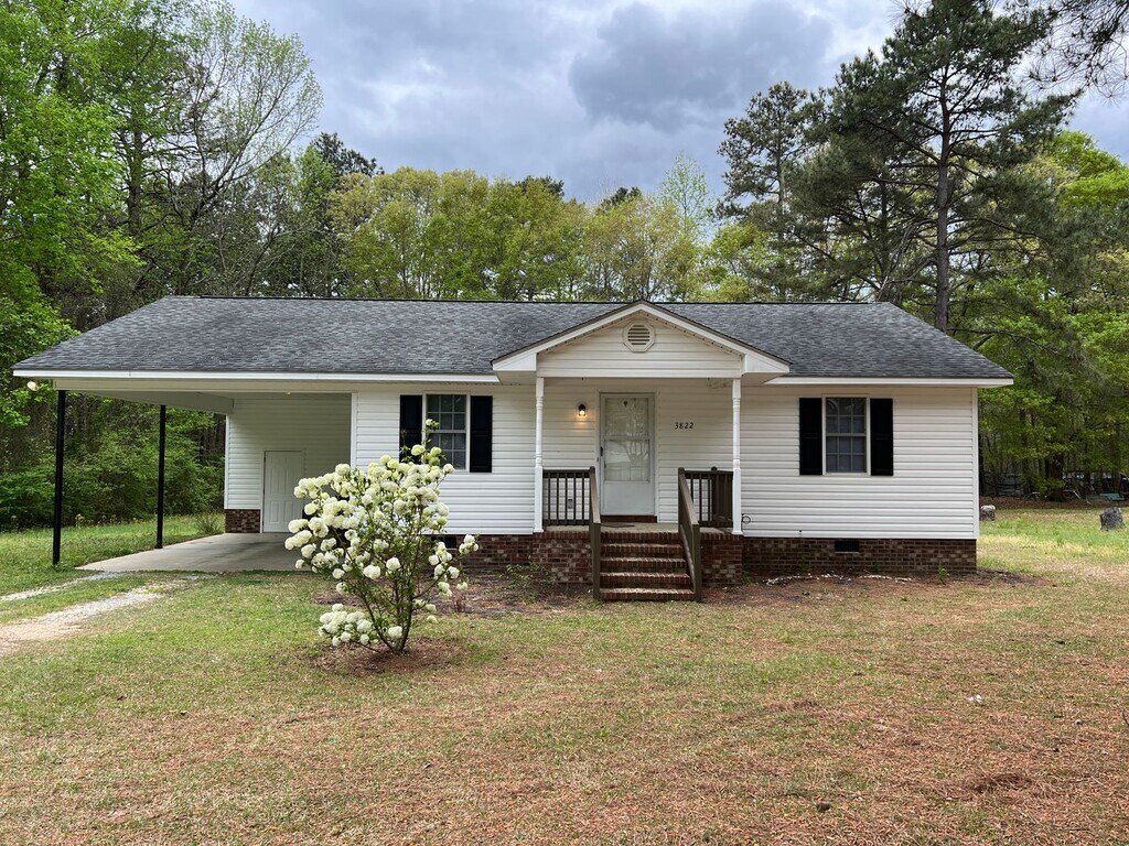 3822 Fairground Rd Rentals in Dunn, NC