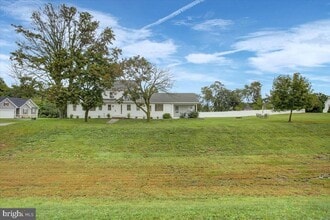 1461 Finch Dr in Chambersburg, PA - Building Photo - Building Photo