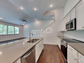 4996 Bill Cheek Rd in Auburn, GA - Building Photo - Building Photo