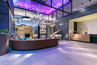 121 NE 34th St, Unit 1211 in Miami, FL - Building Photo - Building Photo