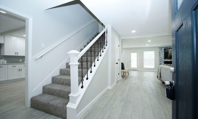 property at 25607 Pecan Valley Cir