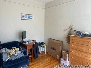 1687 Commonwealth Ave in Boston, MA - Building Photo - Building Photo