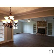 103 Moonlight Dr in Murphy, TX - Building Photo - Building Photo